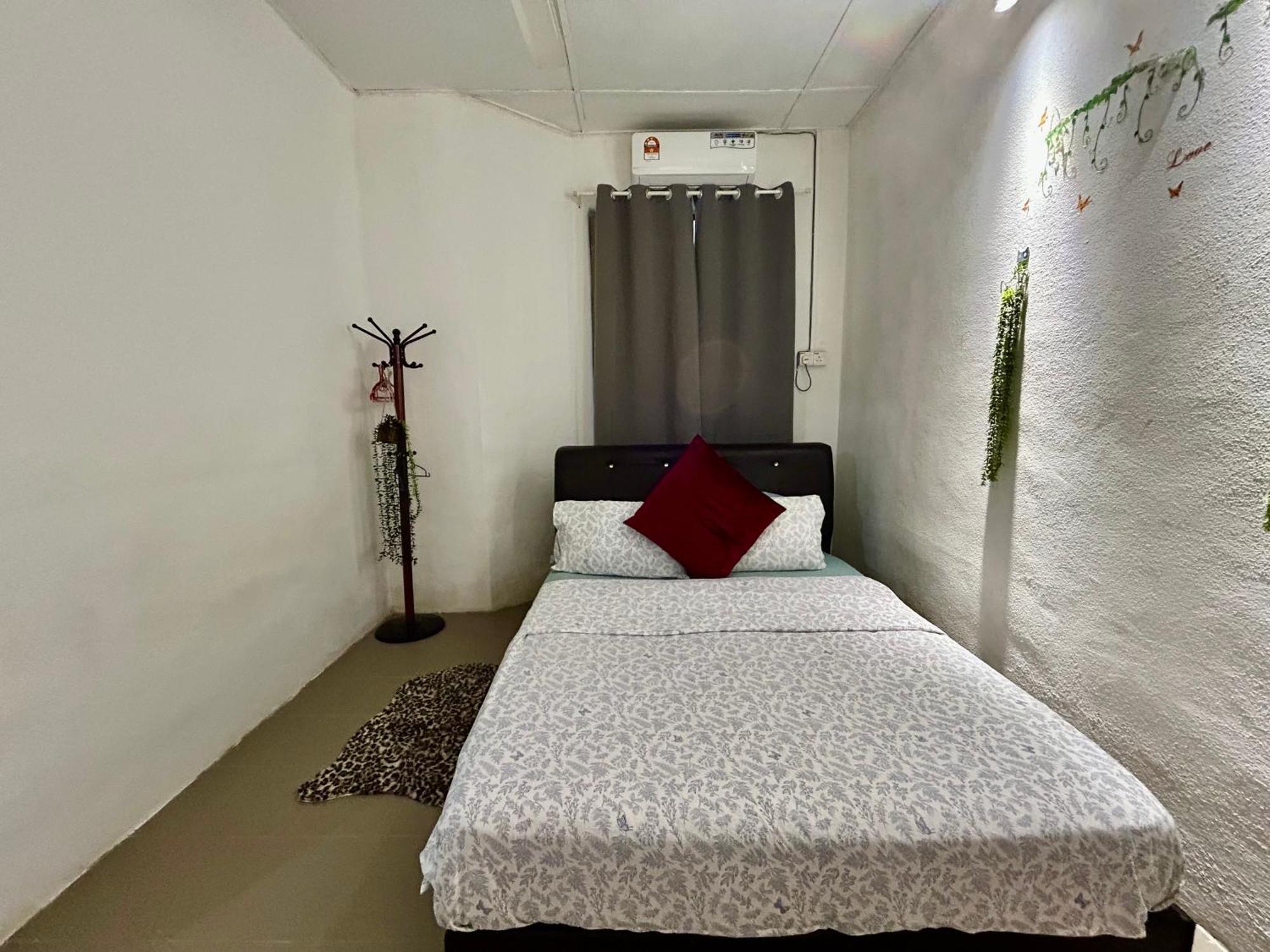 Entire 33 Cozy House • 3 Bedroom @ Alma Bukit Mertajam Bagian luar foto